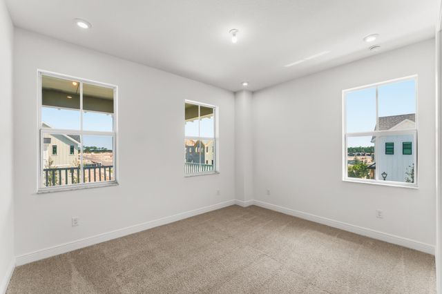 910 SW Newfield Avenue, Palm City, FL 34990
