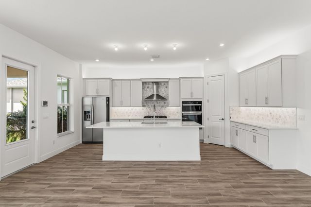 910 SW Newfield Avenue, Palm City, FL 34990