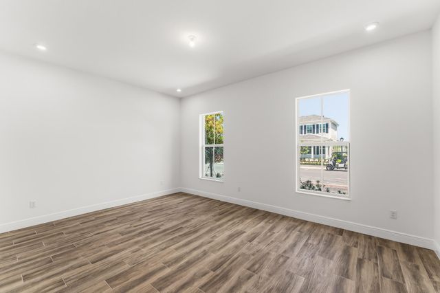 910 SW Newfield Avenue, Palm City, FL 34990
