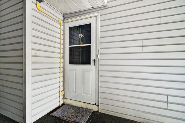 40 WILLOW CT, Hamilton, NJ 08619
