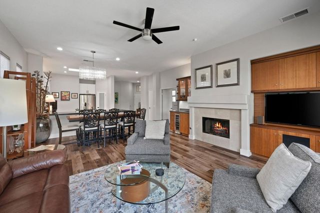 105 N Kavenish Drive, Rancho Mirage, CA 92270