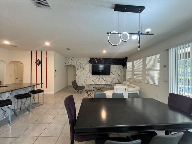 5117 OAKBOURNE AVENUE, Davenport, FL 33837