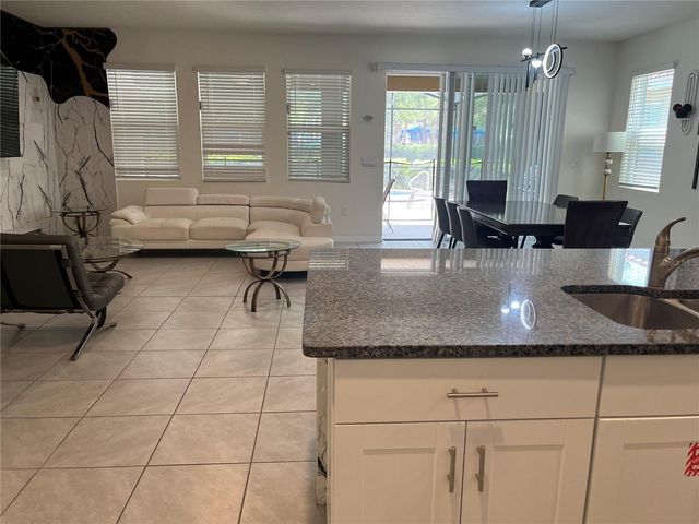 5117 OAKBOURNE AVENUE, Davenport, FL 33837