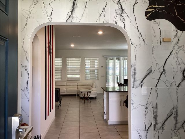 5117 OAKBOURNE AVENUE, Davenport, FL 33837