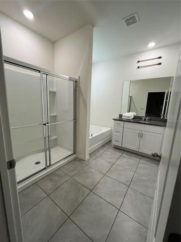 5117 OAKBOURNE AVENUE, Davenport, FL 33837