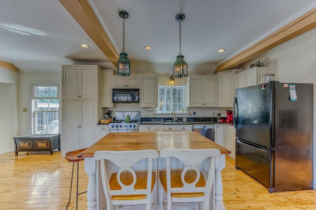 81 Meadow Lane, Woodstock, NH 03262