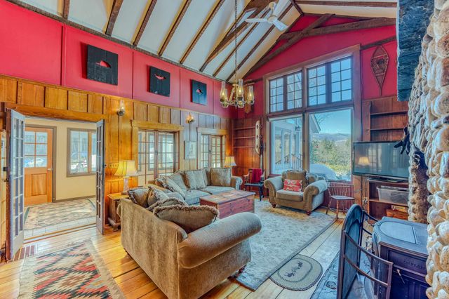 81 Meadow Lane, Woodstock, NH 03262