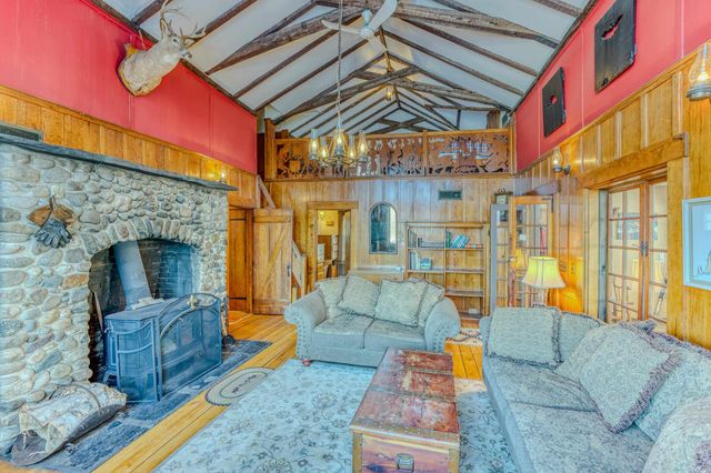 81 Meadow Lane, Woodstock, NH 03262