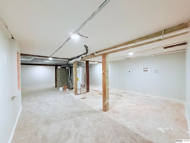 4360 Laurel Avenue, Omaha, NE 68111