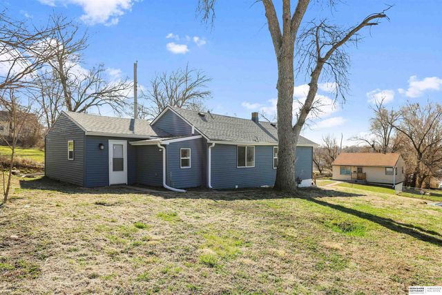 4360 Laurel Avenue, Omaha, NE 68111