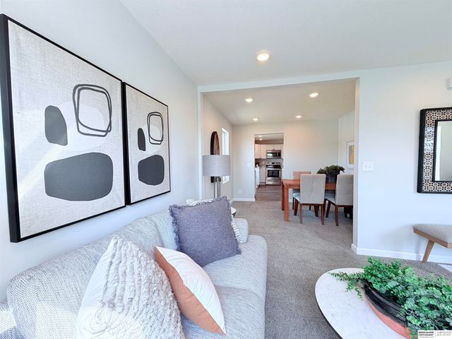 4360 Laurel Avenue, Omaha, NE 68111