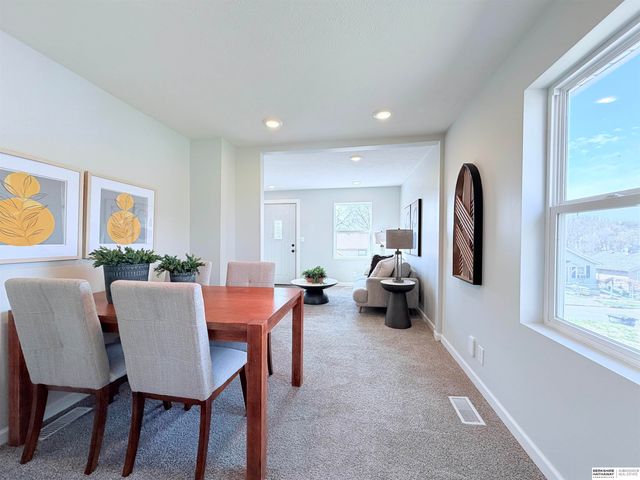 4360 Laurel Avenue, Omaha, NE 68111