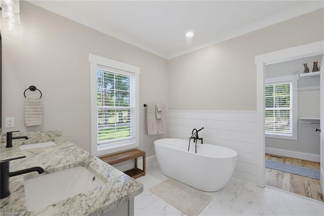 7714 Dovefield Drive, Stokesdale, NC 27357