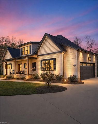 7714 Dovefield Drive, Stokesdale, NC 27357