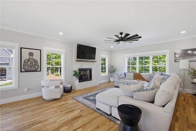 7714 Dovefield Drive, Stokesdale, NC 27357