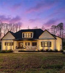 7714 Dovefield Drive, Stokesdale, NC 27357