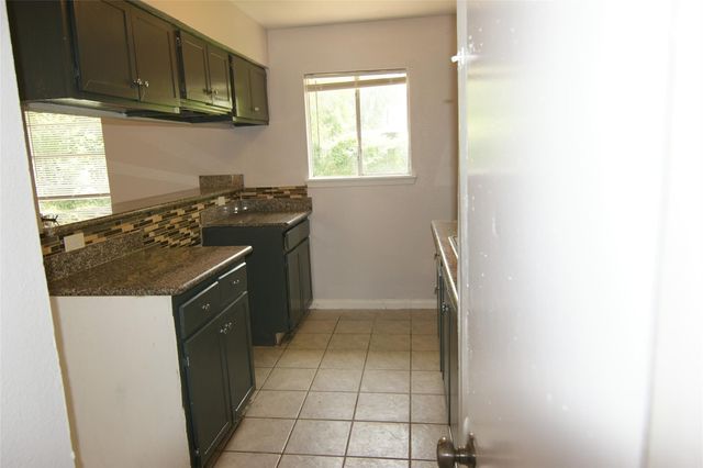 9711 Courben Lane, Houston, TX 77078