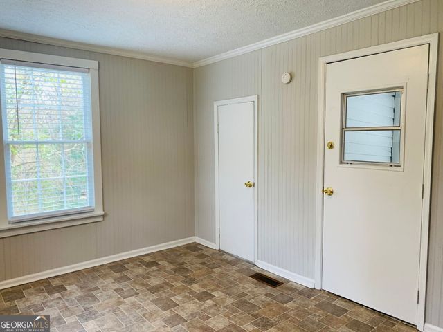 513 Harwell Avenue, Lagrange, GA 30240