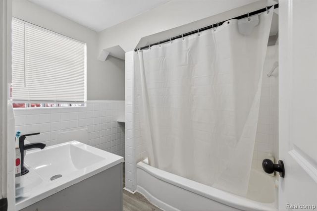 14870 Heyden Street, Detroit, MI 48223