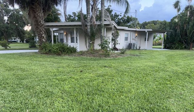 1014 N SOLANDRA DRIVE, Orlando, FL 32807