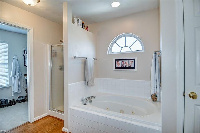 1409 Glenwood Links LN, Virginia Beach, VA 23464