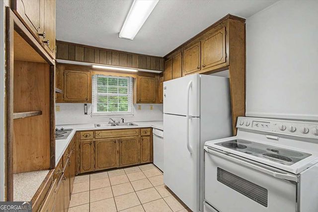 2985 Fredrick Drive, Marietta, GA 30062