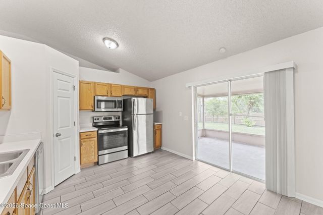 445 Alachua Avenue NW, Palm Bay, FL 32907