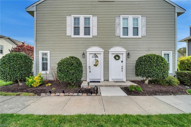 105 Seaside LN, Virginia Beach, VA 23462