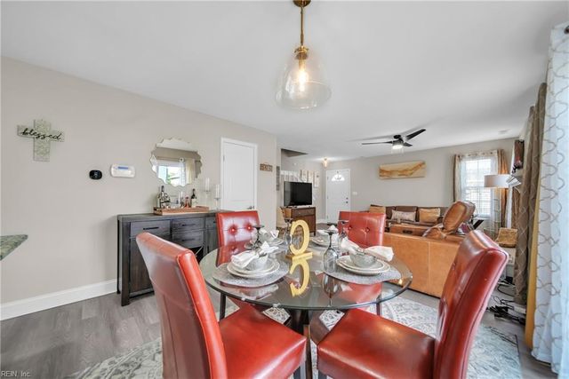 105 Seaside LN, Virginia Beach, VA 23462