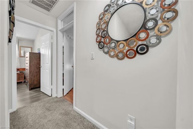 105 Seaside LN, Virginia Beach, VA 23462