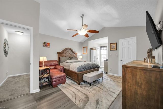 105 Seaside LN, Virginia Beach, VA 23462