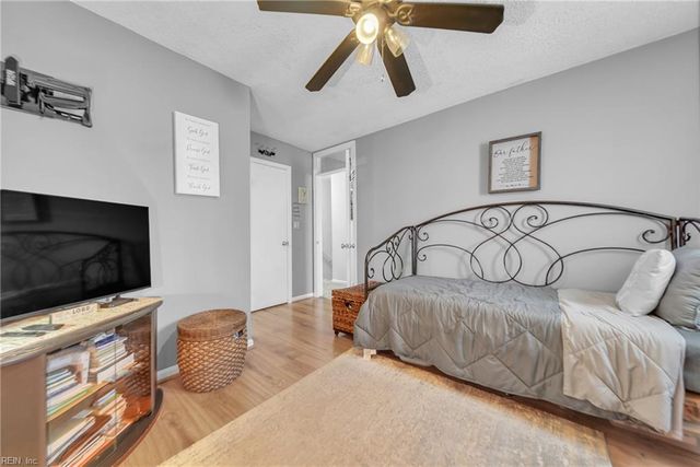 105 Seaside LN, Virginia Beach, VA 23462