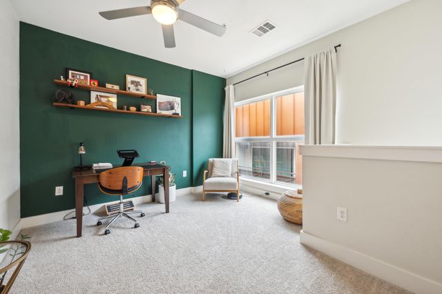 2827 Manor RD 3104, Austin, TX 78722