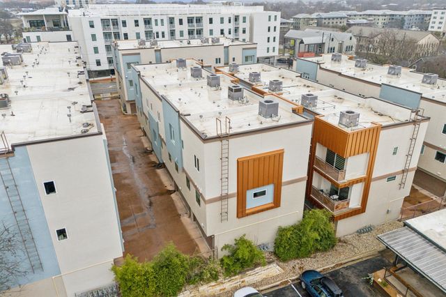 2827 Manor RD 3104, Austin, TX 78722