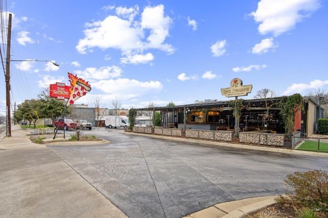2827 Manor RD 3104, Austin, TX 78722
