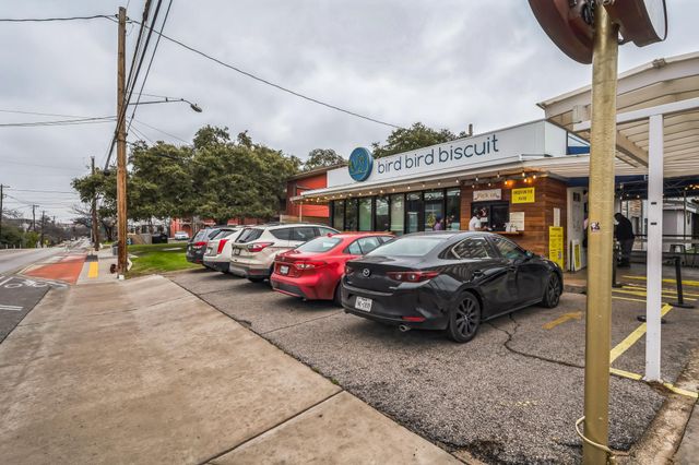 2827 Manor RD 3104, Austin, TX 78722