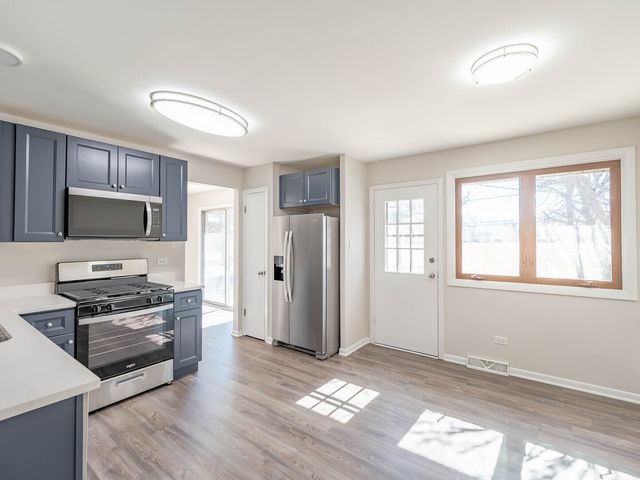 239 E 165th Street, South Holland, IL 60473