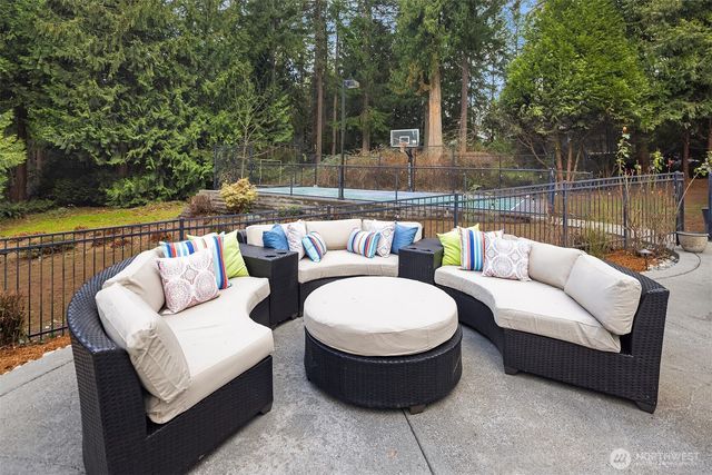 21219 SE 39th Street, Sammamish, WA 98075