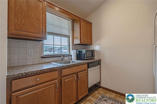 25 North 8th Street, Emmaus Boro, PA 18049