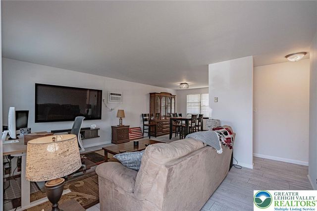 25 North 8th Street, Emmaus Boro, PA 18049