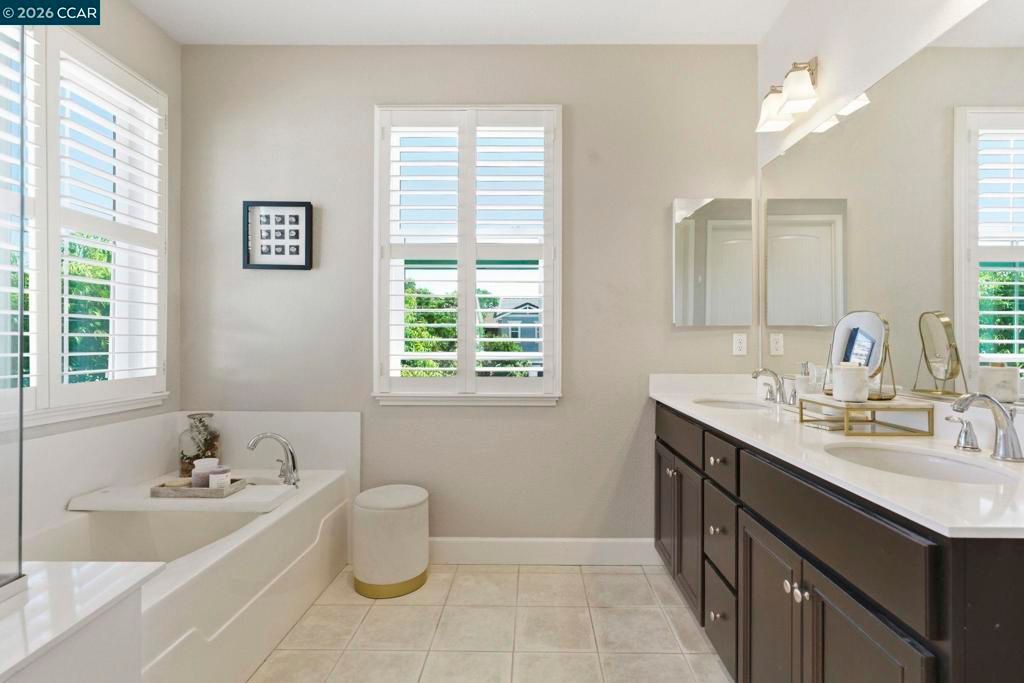 Image 48 of property listing at 53 Havenwood Ct, Brentwood, CA 94513