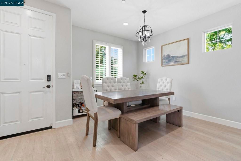 Image 6 of property listing at 53 Havenwood Ct, Brentwood, CA 94513