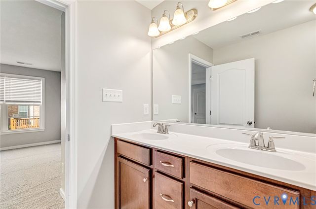 7409 Washington Arch Dr, Mechanicsville, VA 23111