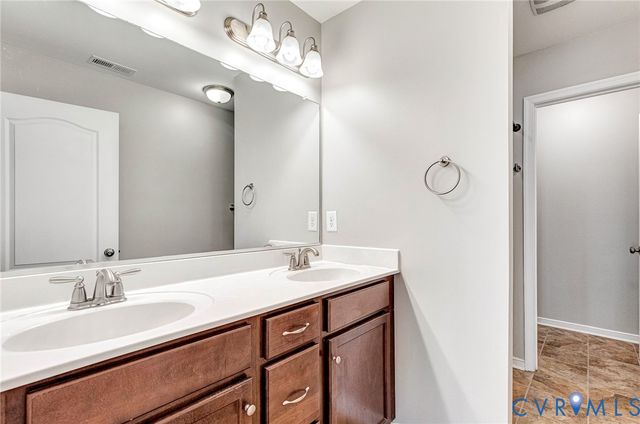 7409 Washington Arch Dr, Mechanicsville, VA 23111