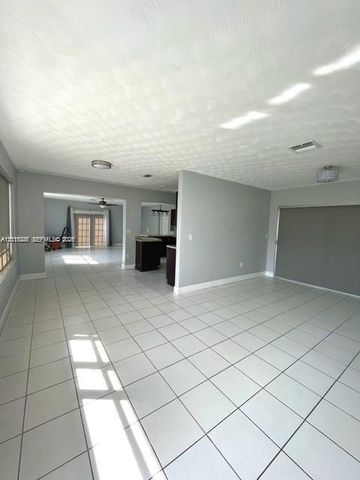 7425 SW 118th St 0, Pinecrest, FL 33156