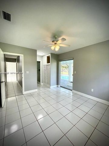 7425 SW 118th St 0, Pinecrest, FL 33156