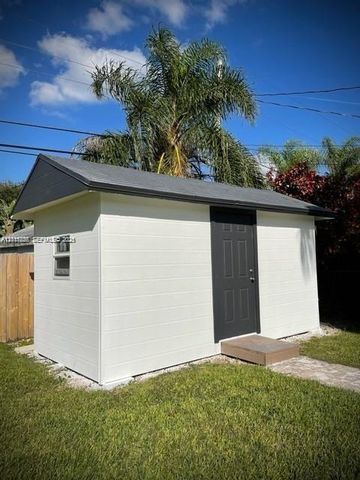 7425 SW 118th St 0, Pinecrest, FL 33156