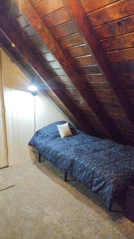 1803 John Gerney Drive, Camp Nelson, CA 93265