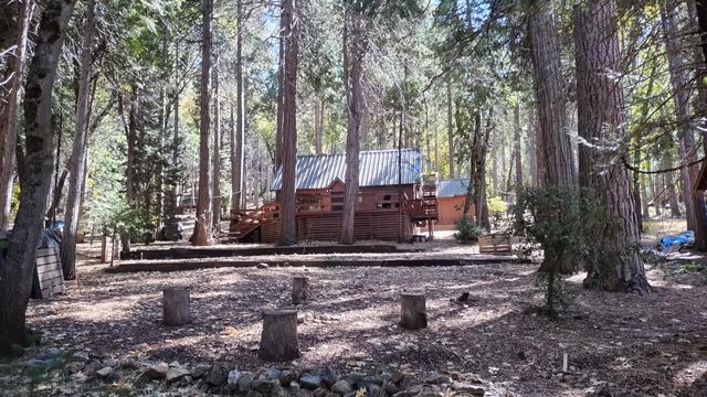 1803 John Gerney Drive, Camp Nelson, CA 93265