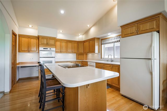 4755 S Golf Course Drive, Birch Bay, WA 98230